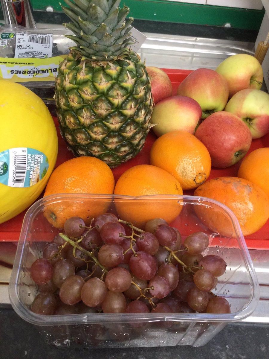 LeighPrimary's tweet image. Nursery have thought long and hard about what can help Mr Bear sleep at night. They have come to an agreement that Mr Bear could do with eating a healthy snack before bed time. This might help him get a better sleep…only time will tell… #PeaceAtLast #finemotor #immersion #EYFS