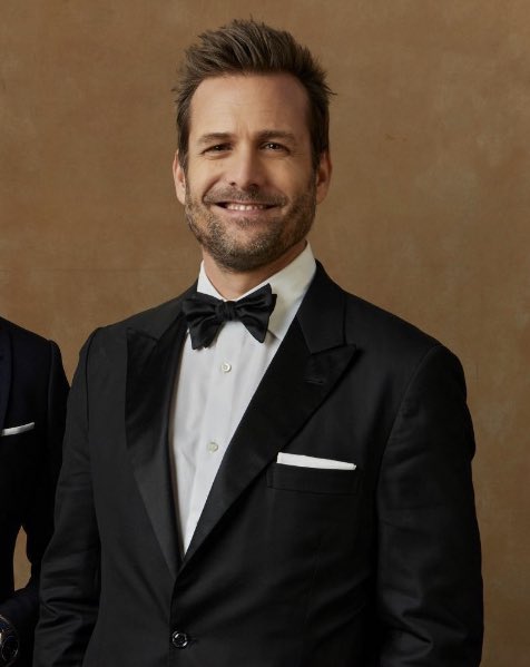 archiveharveys's tweet photo. happy birthday @GabrielMacht thank your for being the best harvey specter in the world we love you so much ❤️❤️ https://t.co/PvlpCCSJxO