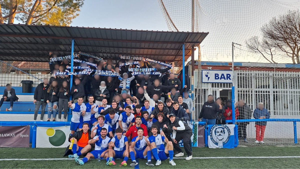 ARAVACA 1-0 TORREJÓN B

Importantísima victoria que nos alza al coliderato tras el empate del Moratalaz.
El equipo demostró su capacidad para dominar encuentros y supo sufrir en los minutos finales para sacar 3 puntos muy valiosos.
#XAniversario