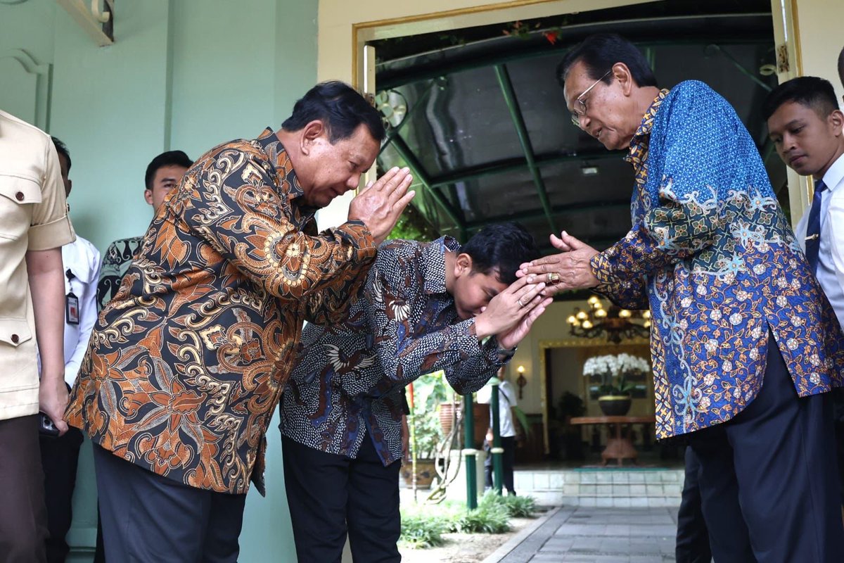 Maturnuwun sanget Ngarsa Dalem Sri Sultan HB X.

Sampun nampi kulo Prabowo-Gibran, kathah angsal wejangan-wejangan kangge kemajuan Indonesia.

#BersamaIndonesiaMaju
