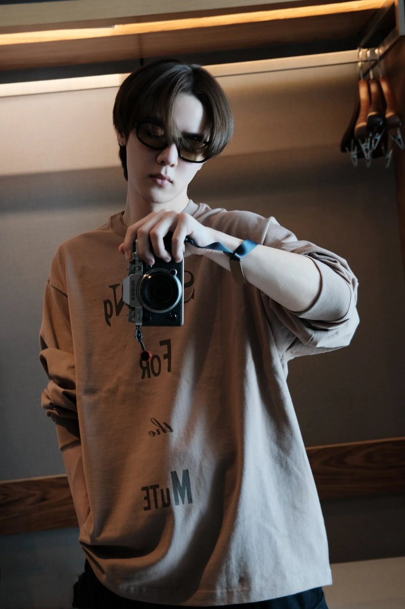 HoneyKun_0101's tweet photo. 240122 #KUN xhs更新

Diary for business trips in Thailand

# My daily life # The generation after 95 # In Thailand # Business trip # Fan sign # Good photographer

#WayV #KUN #쿤 #钱锟 https://t.co/563EBMB8Bf