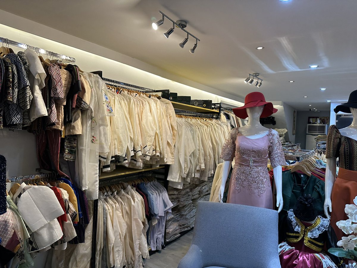 julesguiang's tweet photo. My go-to place in Maginhawa for urgent Barong needs for hostings. They sell Barongs as cheap as PhP1,200! https://t.co/NoTDFhHuHC