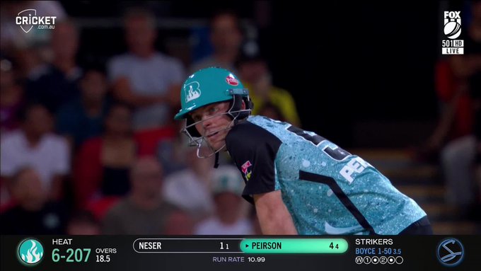 Excellent grab by Matt Short... 📹 Credits: Twitter/BBL