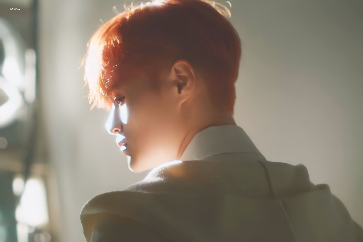 eroshwi's tweet photo. '𝐆𝐑𝐀𝐁 𝐌𝐄' 𝐌/𝐕

#이대휘 #에이비식스
#LEEDAEHWI #AB6IX https://t.co/fjnZYadxb2