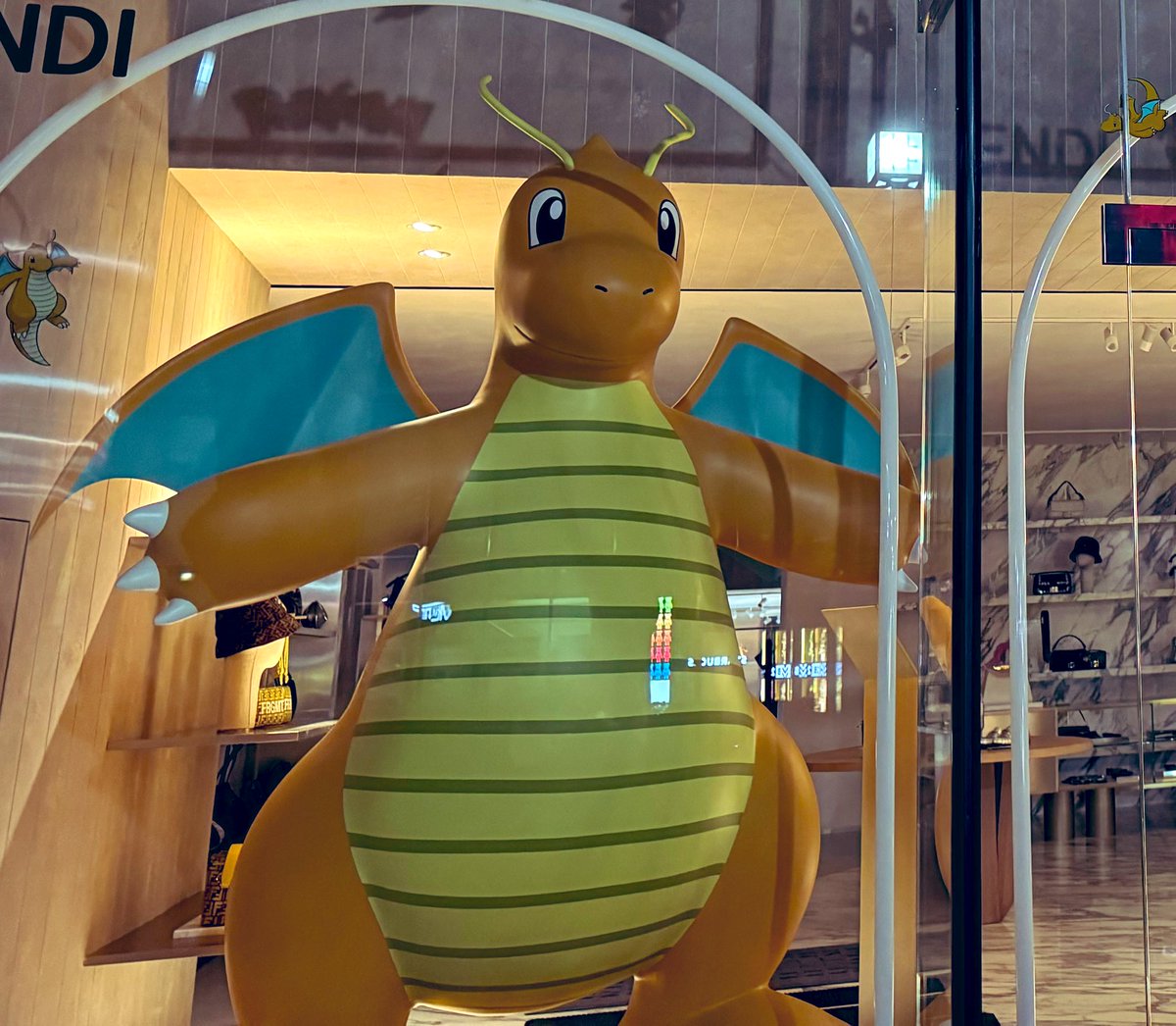 ranranru818's tweet photo. FENDIを求め表参道へgo🚗

#ポケモンGO https://t.co/bxNIzmz6G1