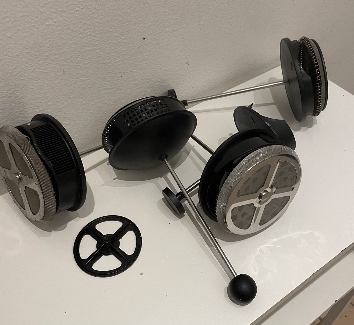 EricavonE's tweet image. I think maybe my proudest accomplishment in 2023 was breaking five French coffee presses. Every time I buy a new one I show it the ‘graveyard’ of those that came before so it knows to stay in line. No this is not working