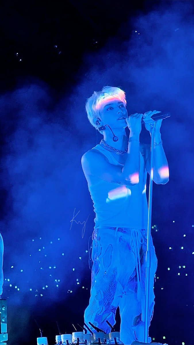 juyeomeow's tweet photo. these pics i took of taeyong 🫠 he’s so beautiful :(( 

#NCT127 #NEOCITY
#NEOCITY_THE_UNITY
#NCT127_NEOCITY_THE_UNITY
#NEOCITY_THE_UNITY_in_BULACAN https://t.co/VCbKszD8i4