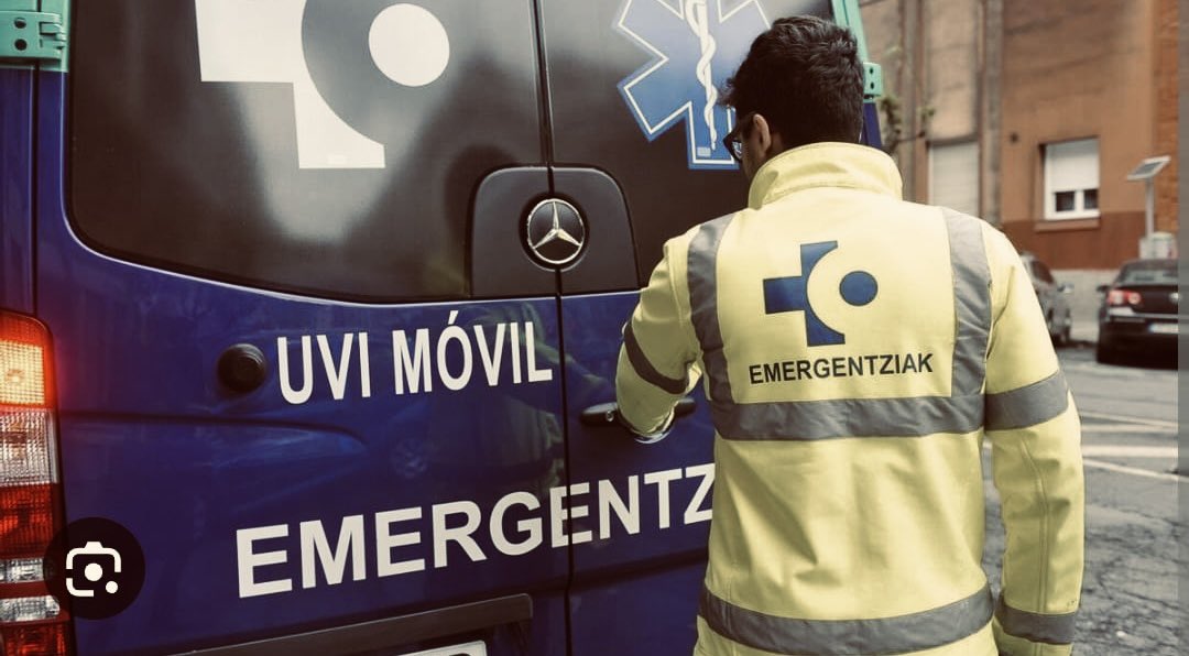 ESKosakidetza's tweet photo. U V I   M O V I L   O S A K I D E T Z A

1️⃣ Fin de semana sin médico en Gernika.
2️⃣ Hoy lunes sin médico en Nanclares.
3️⃣ Mañana cuál va a ser⁉️ 

🟥 Por un modelo comprometido con
L A   D E F E N S A
D E   L O S
S E R V I C I O S   P Ú B L I C O S❗️

#SalvemosLaEmergencia https://t.co/Ft778nAQUU