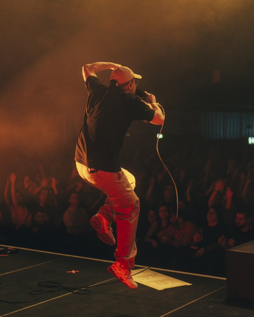 Die letzten Shows waren unheimlich schöne Abende und haben mein Herz gewärmt. Im Dezember spielen wir sieben Zusatzshows…

eventim.de/artist/prinz-p…