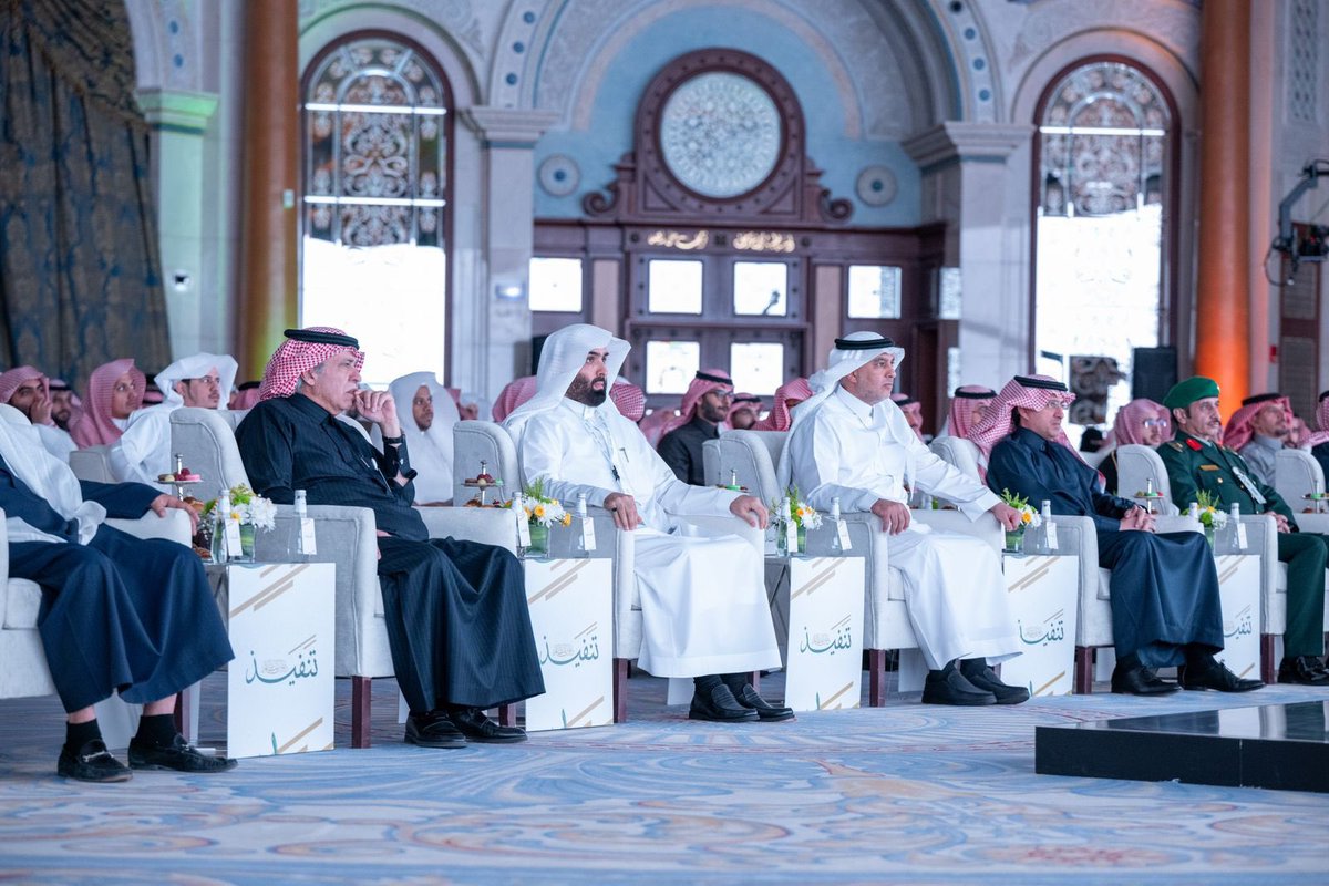saudibogrv's tweet photo. معالي د. خالد اليوسف يدشن أُولى محاكم التنفيذ الإدارية بـ #ديوان_المظالم ويؤكد على أهميتها في تعزيز مقومات البيئة الاستثمارية في المملكة
#تنفيذ_ديوان_المظالم

https://t.co/940IOclfZI https://t.co/L0DGeApJZ1