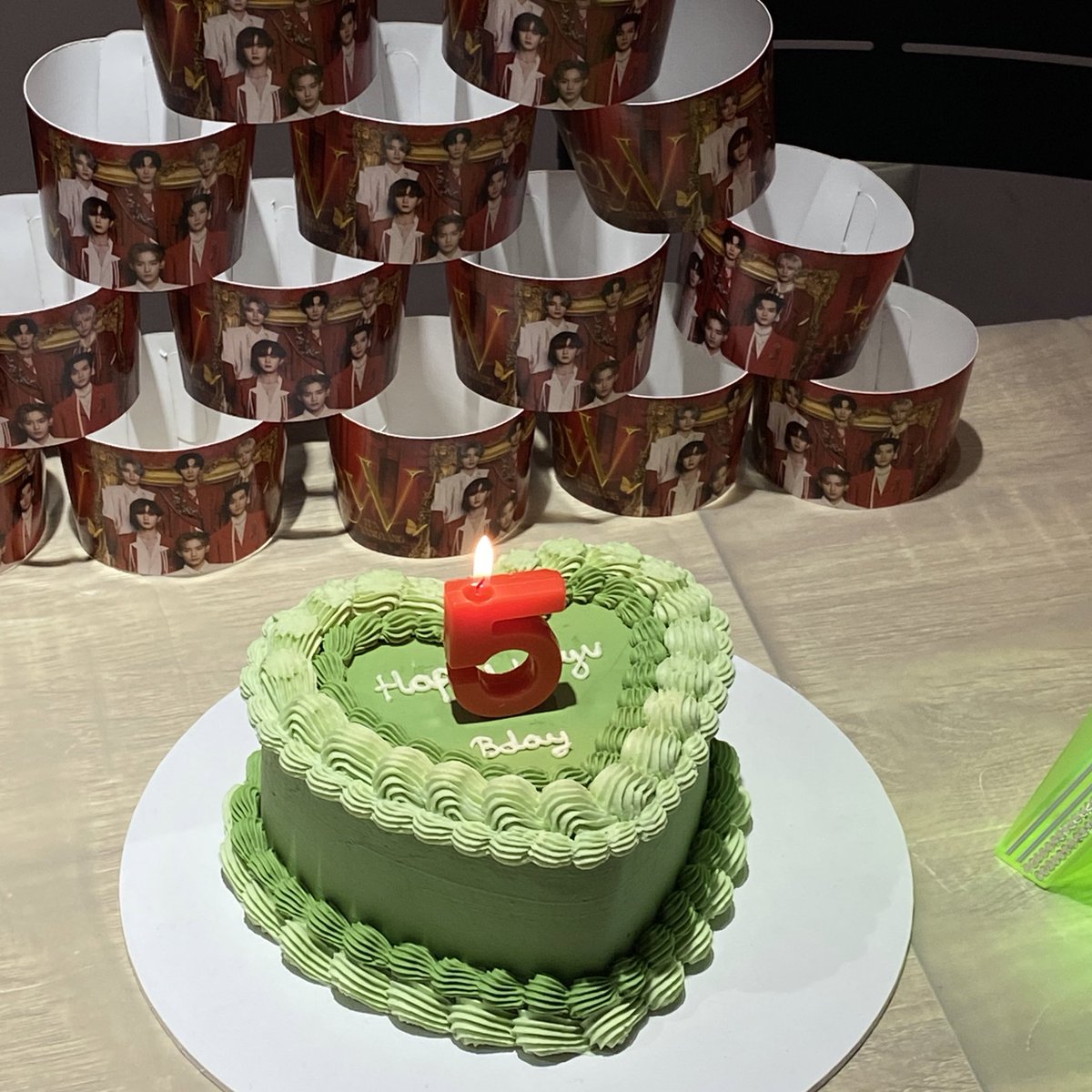 Thank you all so much for coming yesterday!

5 BLOOMING YEARS WITH WAYV 💚
#WayV_5thAnniversary 💚
#威神V出道五周年快乐 💚
#웨이션브이5주년축하해 💚