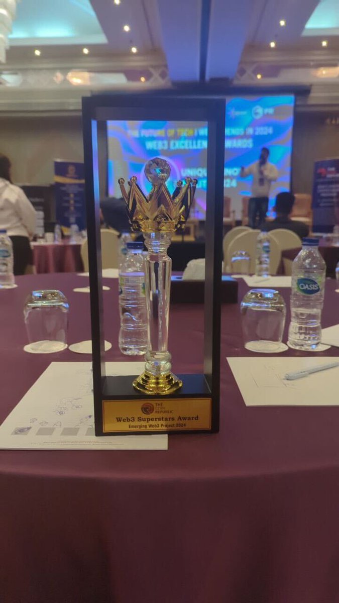 babylonlabs_io's tweet photo. 🏆#Babylon ~ Best emerging #Web3 project of 2024

Delighted to have won this award at The Future of Tech event in Dubai! Shoutout to @hedera &amp; @TCR_news_ for hosting a wonderful event! https://t.co/gZRAq0Ey1L
