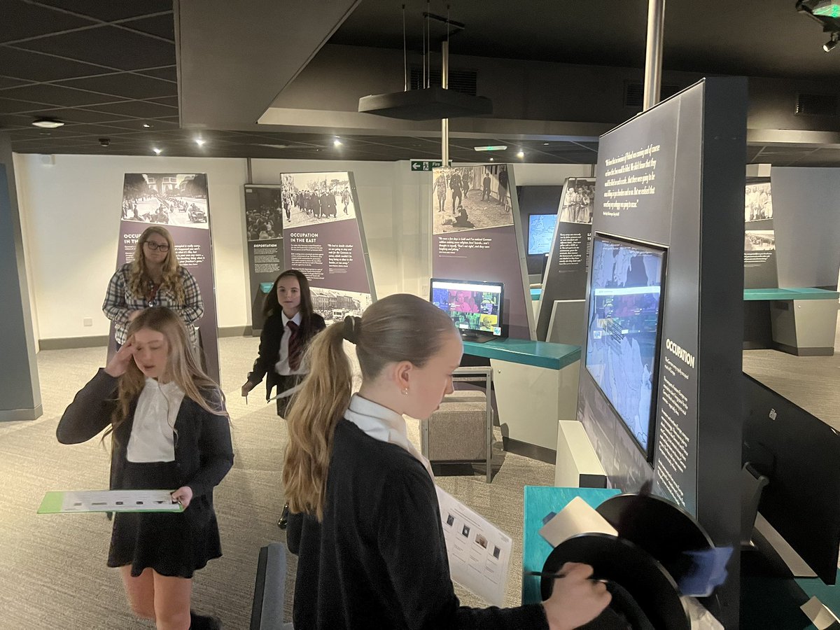 ctkrcps's tweet photo. Researching stories of hope. @holocaustnorth @HMD_UK https://t.co/P1v7ovH74N