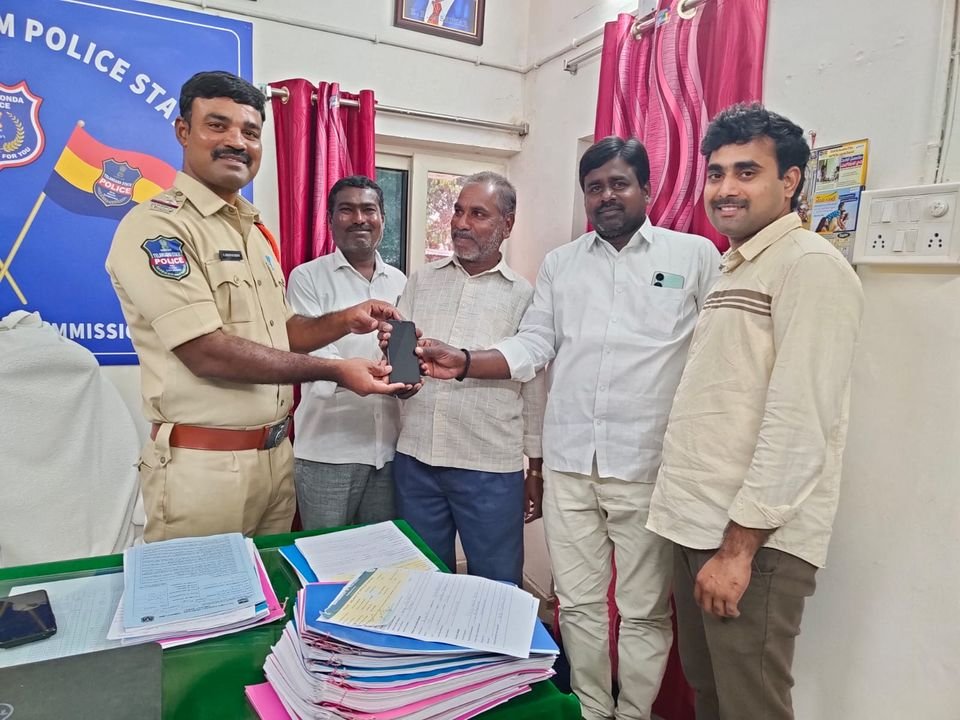 Traced the Mobile Phones through the CEIR Portal and handed over to the right full owners