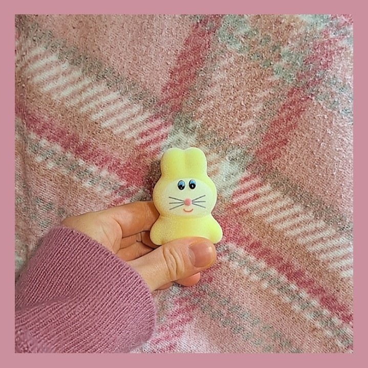 lionion810's tweet photo. 🌊🐰 https://t.co/Uws1Zto3qH