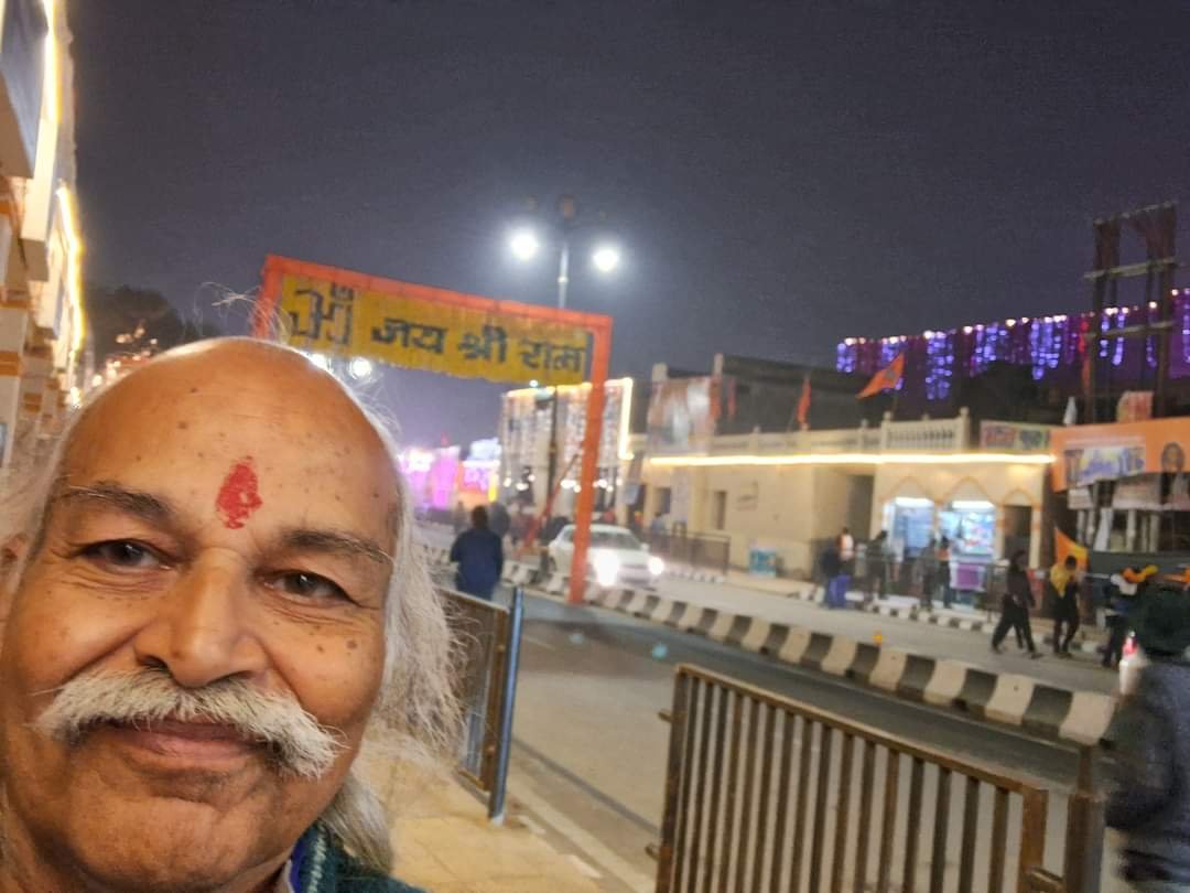 theskindoctor13's tweet image. HC Verma, jinhone Hindustan ki aneko generations ko science padhayi, wo aaj Ayodhya me Ram Bhakti me leen hain aur tum liberal arts jokers, jinse school me bhi science confidence se pass nahi hoti thi, kehte ho Ram ke existence ka scientific evidence nahi hai.