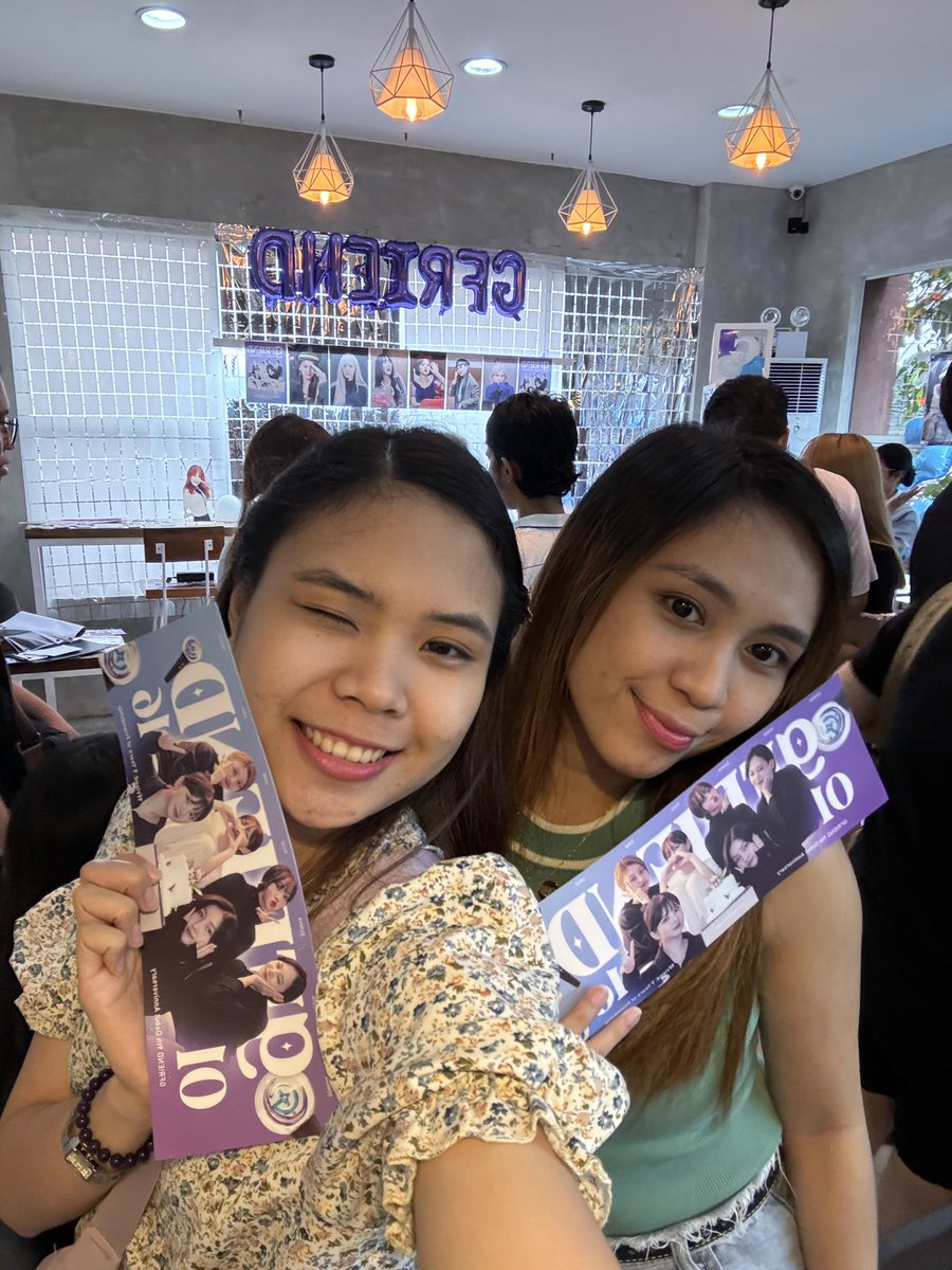 bbyuchingu's tweet photo. I’m so happy and grateful to be part of this fandom.. 
Cheers to 9 years anniv . Walang bibitiw. Babalik ang GFRIEND😍🥰

See you again at our future events .

Buddy forever 💪

@GFRDofficial @PH_Buddies @VIVIZ_official  #yeojachingu #gfriend #viviz #여자친구 https://t.co/oSAq6ZQ3Kc