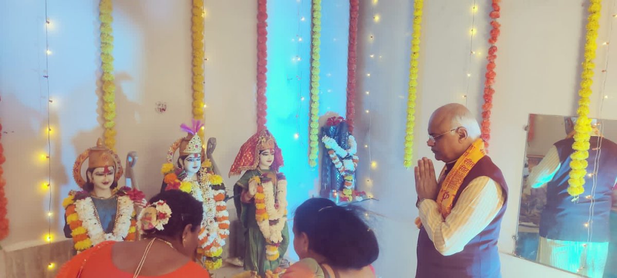 Vinay Sahasrabuddhe tweet media