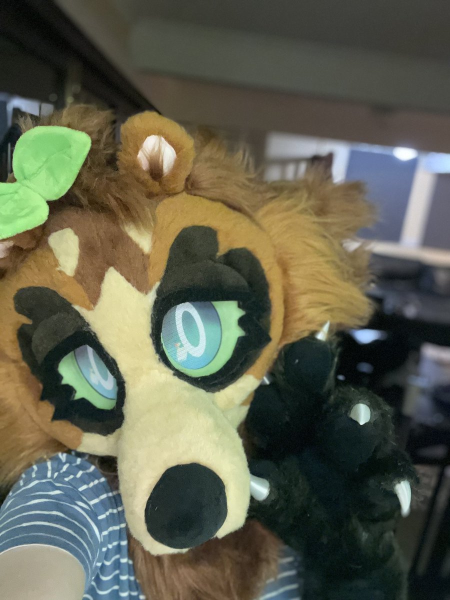 Started training to become someone’s fursuit crush

!!!
(I HAVE A REMY HEAD NOW!!)