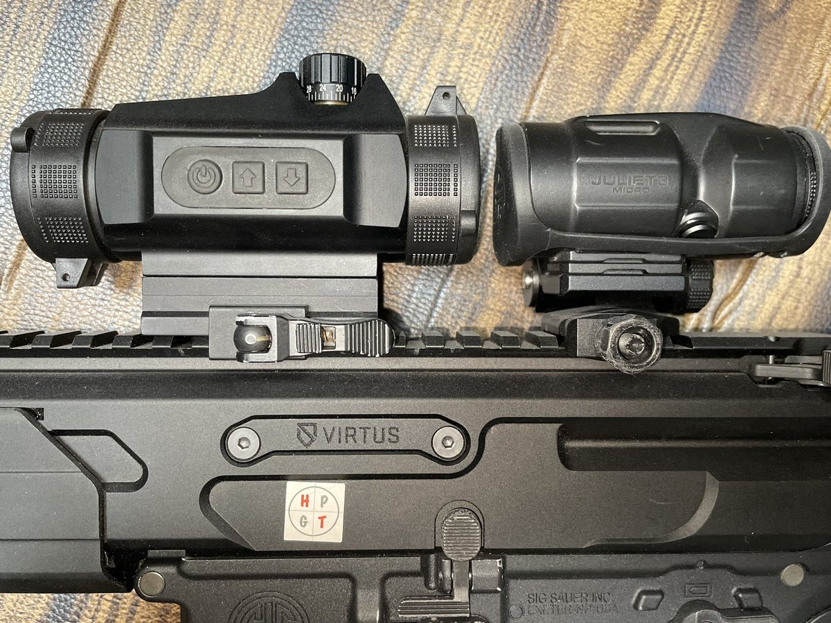 ALsan0304's tweet photo. Nautilus+JULIET3Microと
ROMEO 7+JULIET3Micro
念願のSIG on SIGに😆
ショートスコープ並の長さやな😳
#SIGSAUER
#ROMEO7
#JULIET3Micro
#SIGonSIG
#実パ https://t.co/jTYzOYWgHH