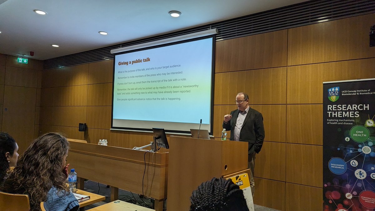 Many thanks to Mr Seán Duke @ScienceSpinning who gave an inspiring talk on “Effective Science Communication” @UCDDCRC Research Symposium. @UCDMedicine