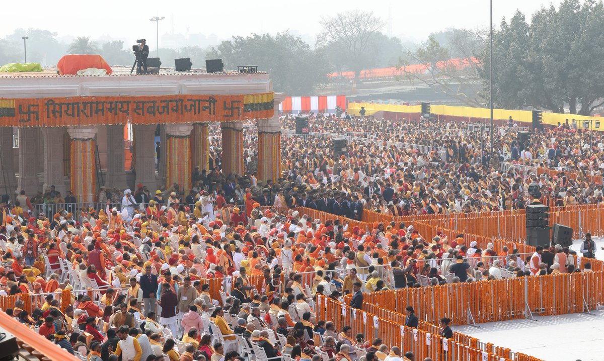 BJP4India's tweet photo. प्रभु श्रीराम के रंग में रंगी
भव्य, दिव्य व अलौकिक अयोध्या!

#राम_का_भव्य_धाम https://t.co/iU2MTjac7g