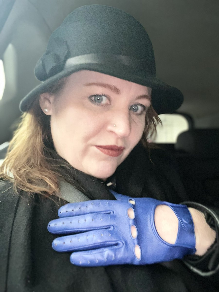 Do you love gloves? This pair is from Agnelle, a French brand that I adore.