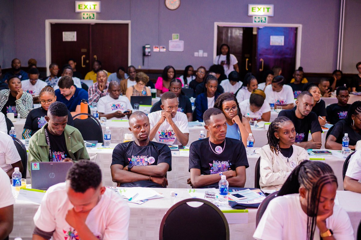READY_Movement's tweet photo. Reflecting on the #READYSummit 2023, it was a blast! 💥 We had over 100 young people from different countries in Africa joining us in Harare, Zimbabwe to connect and celebrate the READY Movement and to launch the Ready to Evolve Strategy here: https://t.co/qGEDDcQIhr https://t.co/5avsa3bubS