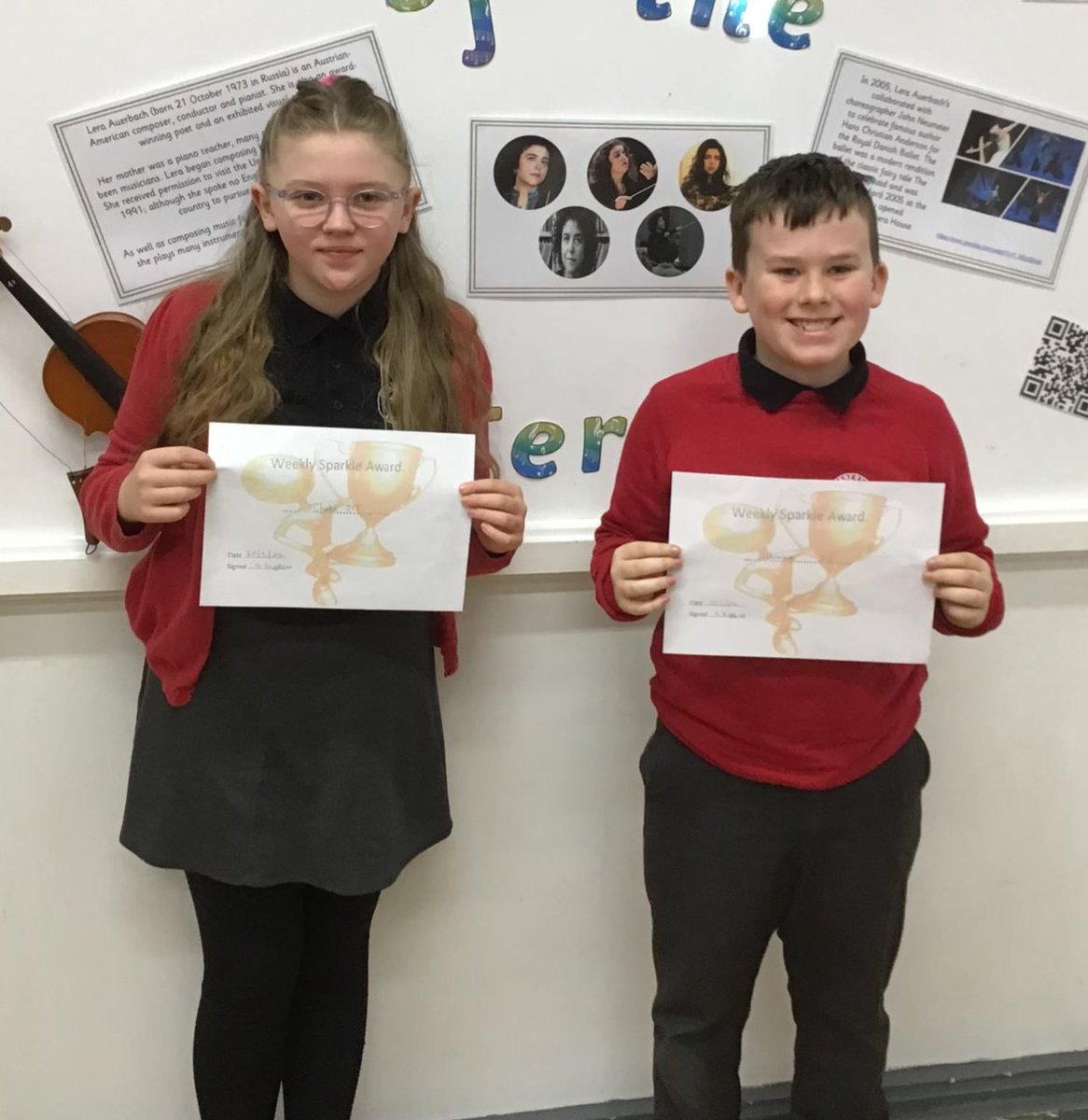 GosbertonAcad's tweet photo. Another shared Sparkle Award last week. This time it was Colombia and Chile Class that were sharing the award. #CleanClass #LookingAfterOurEnvironment #RecyclingWell https://t.co/am3zd9YOZP