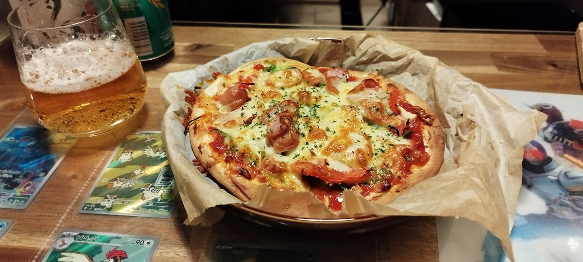 29_life's tweet photo. 雑にピザ焼けば雑に幸せになれる https://t.co/vv4vkA2k0Q
