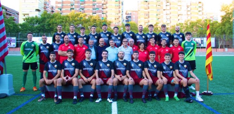 Jose A Gimbel (@josegimbel) on Twitter photo FIN DE ETAPA EN <a href="/CE_Jupiter/">CE Júpiter</a>
Ha sido antes de lo esperado por fuerza mayor…. Feliz y agradecido por haber pertenecido a este gran club
Mención especial para esos porterazos <a href="/xavibetran1/">Xavi Betrán Navarro</a> y @Guillemcoves que me hacen bajito a pesar de mi 1.83 😅pero me hacen grande como persona! FIN DE ETAPA EN <a href="/CE_Jupiter/">CE Júpiter</a>
Ha sido antes de lo esperado por fuerza mayor…. Feliz y agradecido por haber pertenecido a este gran club
Mención especial para esos porterazos <a href="/xavibetran1/">Xavi Betrán Navarro</a> y @Guillemcoves que me hacen bajito a pesar de mi 1.83 😅pero me hacen grande como persona!