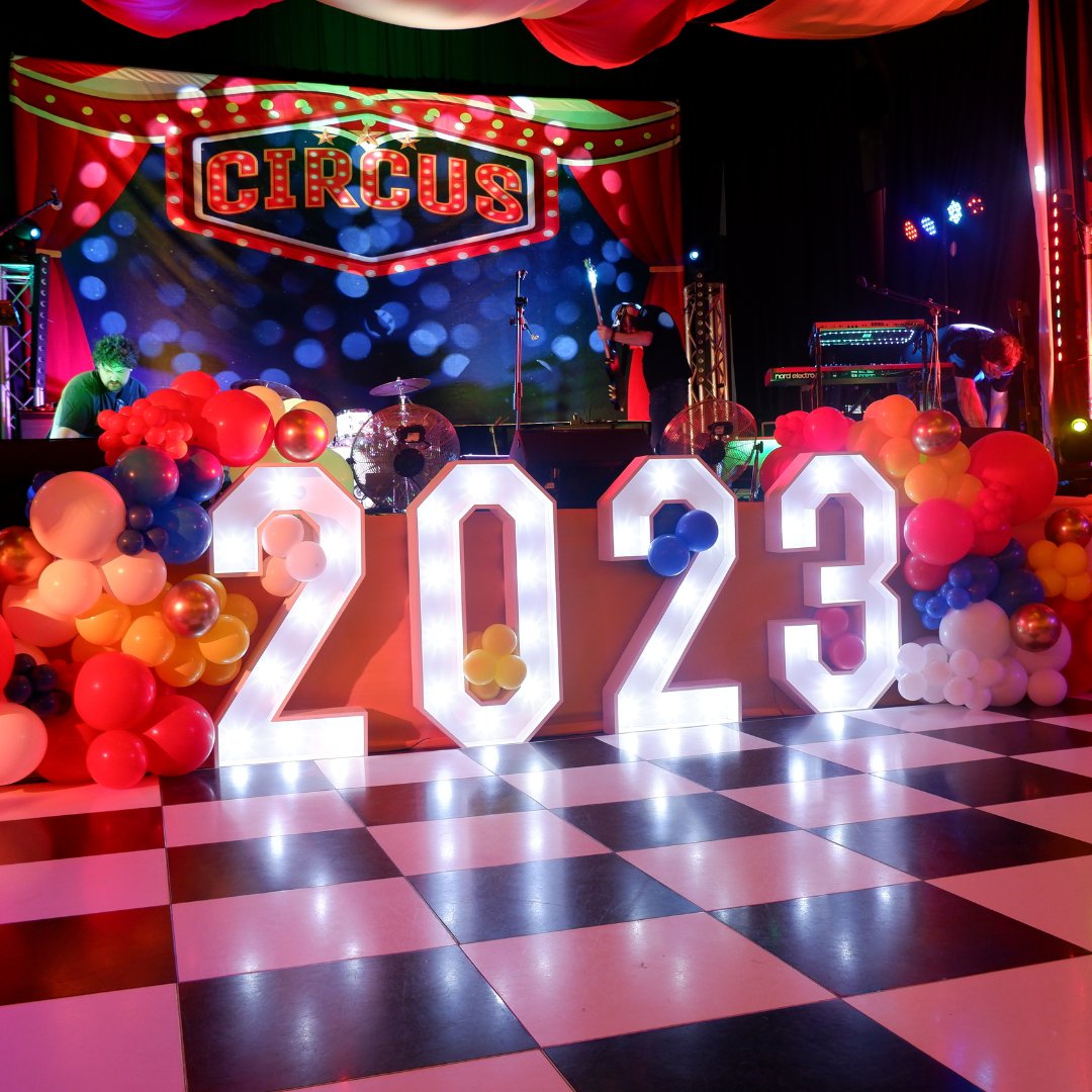 Illuminatefxuk's tweet image. One dance-floor, four ways...

In case you were looking for some inspiration!

#IlluminateFX #DancefloorHire #ShropshireEvents #EventSupplier #WeddingSupplier #DancefloorInspo
