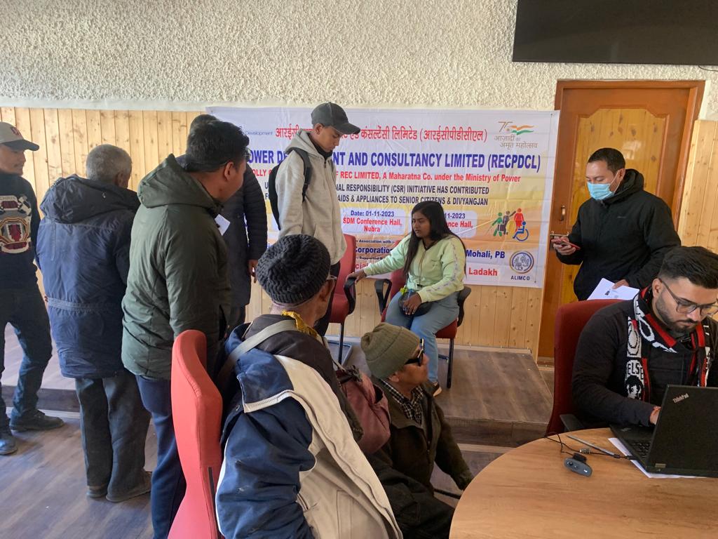 ALIMCOHQ's tweet photo. RECPDCL @RECLindia took major step towards inclusion under its CSR initiative. Divyangjan assessment camp conducted in association with ALIMCO in Leh District of #Ladhak to provide Aids & Assistive devices, aiming a positive impact on their lives.
#CSRforInclusion
#CSRforChange https://t.co/xyLjXhzguk