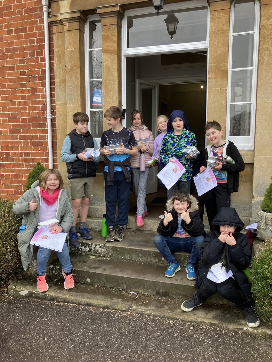 Cranford_Sch's tweet image. Ready, Steady...Bake! This weekend visiting Stretch &amp;amp; Challenge Year 5-6 pupils, enjoyed a morning in the Food Technology Room baking up a storm. A big thank you to Mrs Ingram for being such a great chef! #stretchandchallenge #cranfordchallenge