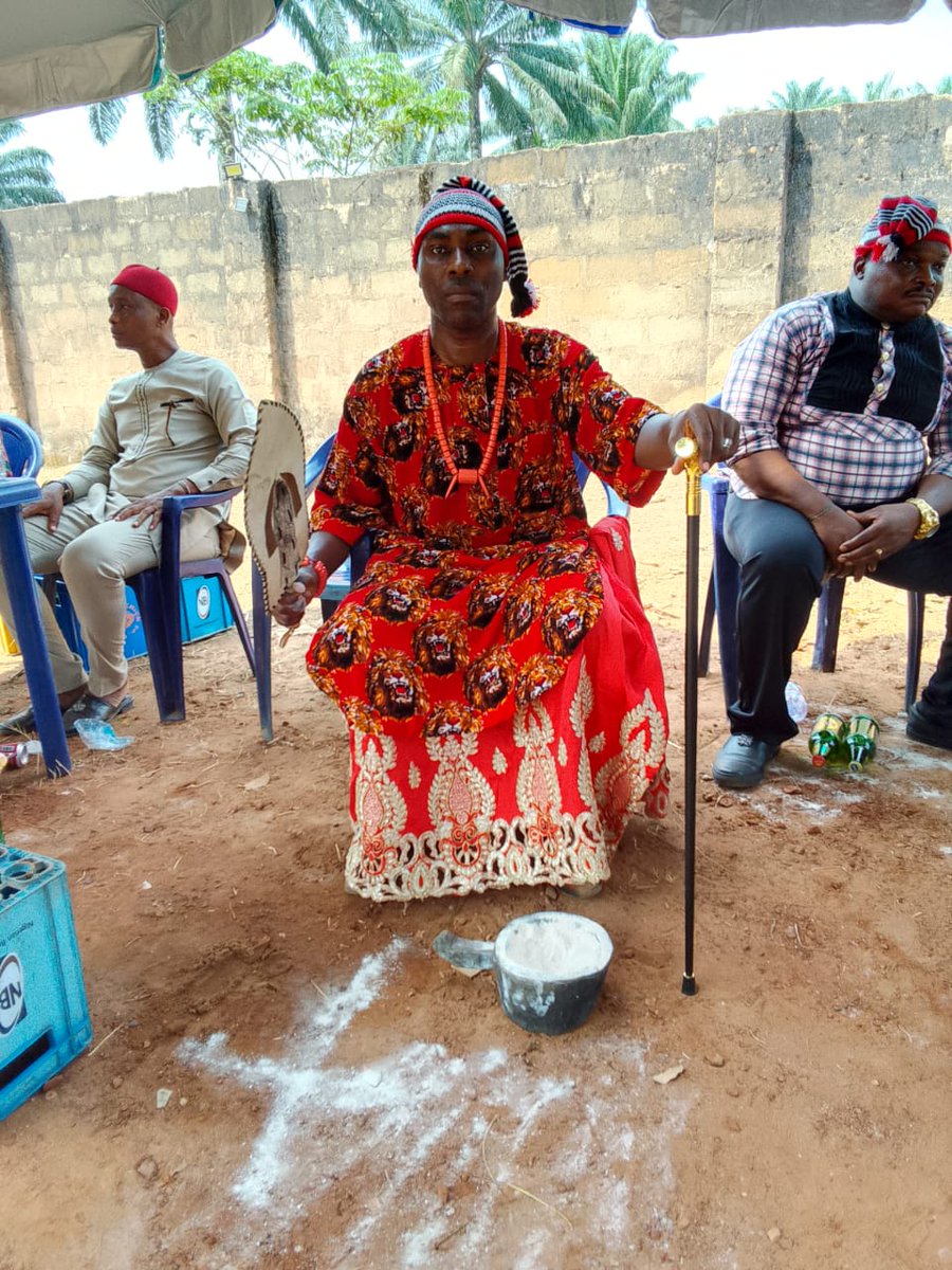 SimonMaduekwe's tweet photo. @Colman12Francis @Crownprince_Com I'm a Christian, and I'm proud to be an Igbo, a Nigerian. Inculturation, bringing Jesus Christ into our culture and tradition. https://t.co/iiXLNZ9axL