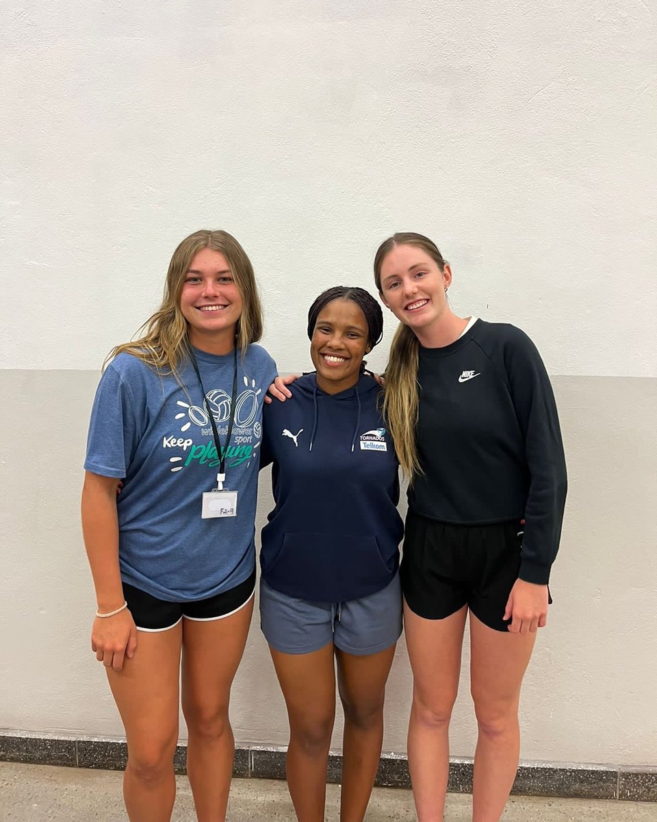 MatiesSport's tweet photo. #MotivationMonday ✨ 

Congratulations to Kayla Dames, Renezia Andrews and Lisa Ingwersen for being selected to represent the U21 SA Netball Team &amp; participate in the qualifiers in March! We are proud to have these talented Maties Netball players joining the national squad 🇿🇦🏐👏 https://t.co/kNVFLWCB7l