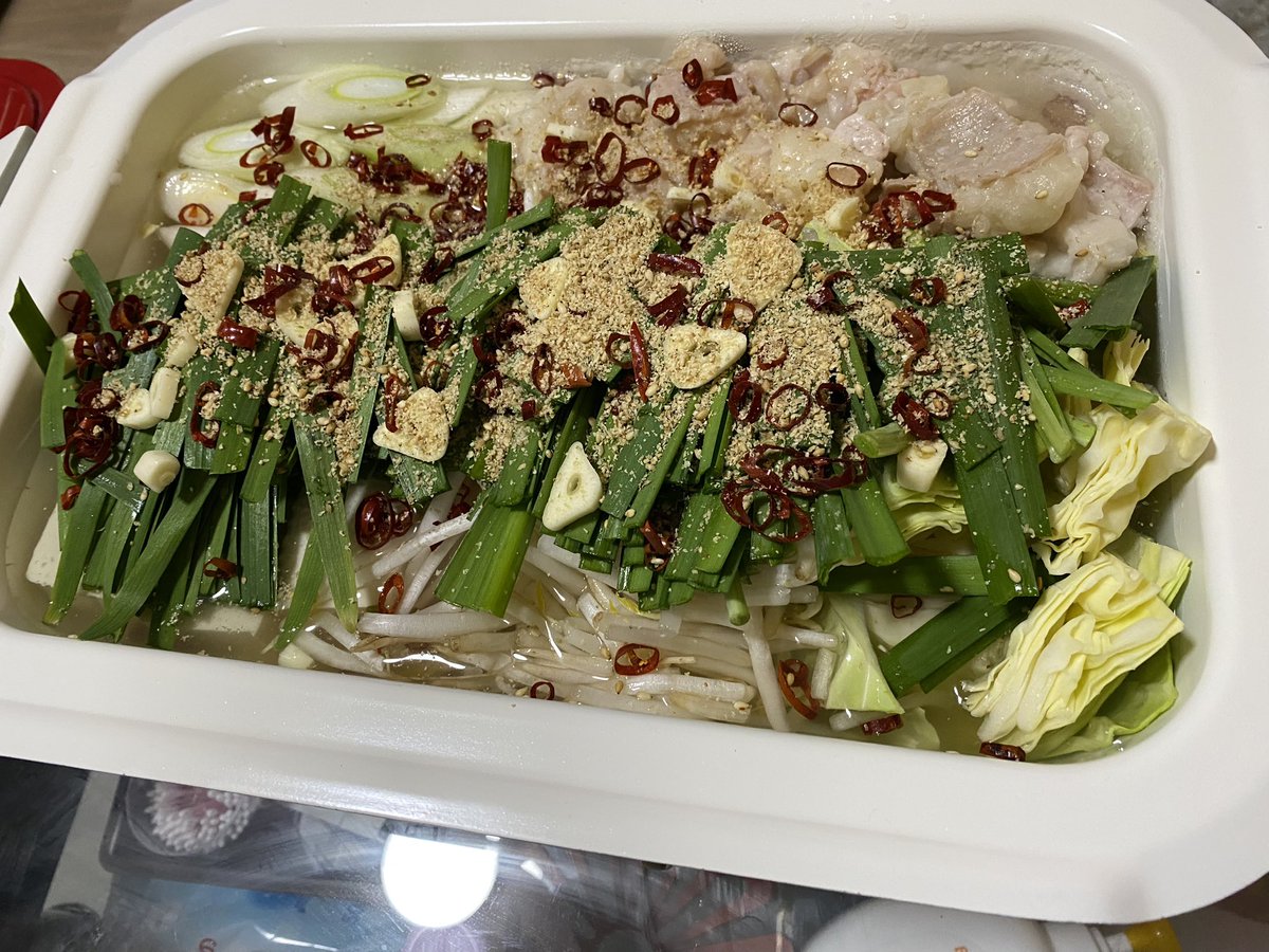 y_nonchaan's tweet photo. 家ご飯は鍋とおでんが大好物なので冬嫌いやけど許す
鍋に関しては今日ご飯作ったっけ？ってなるぐらい楽なんもいいよな🤣 https://t.co/QXCk6kZChW