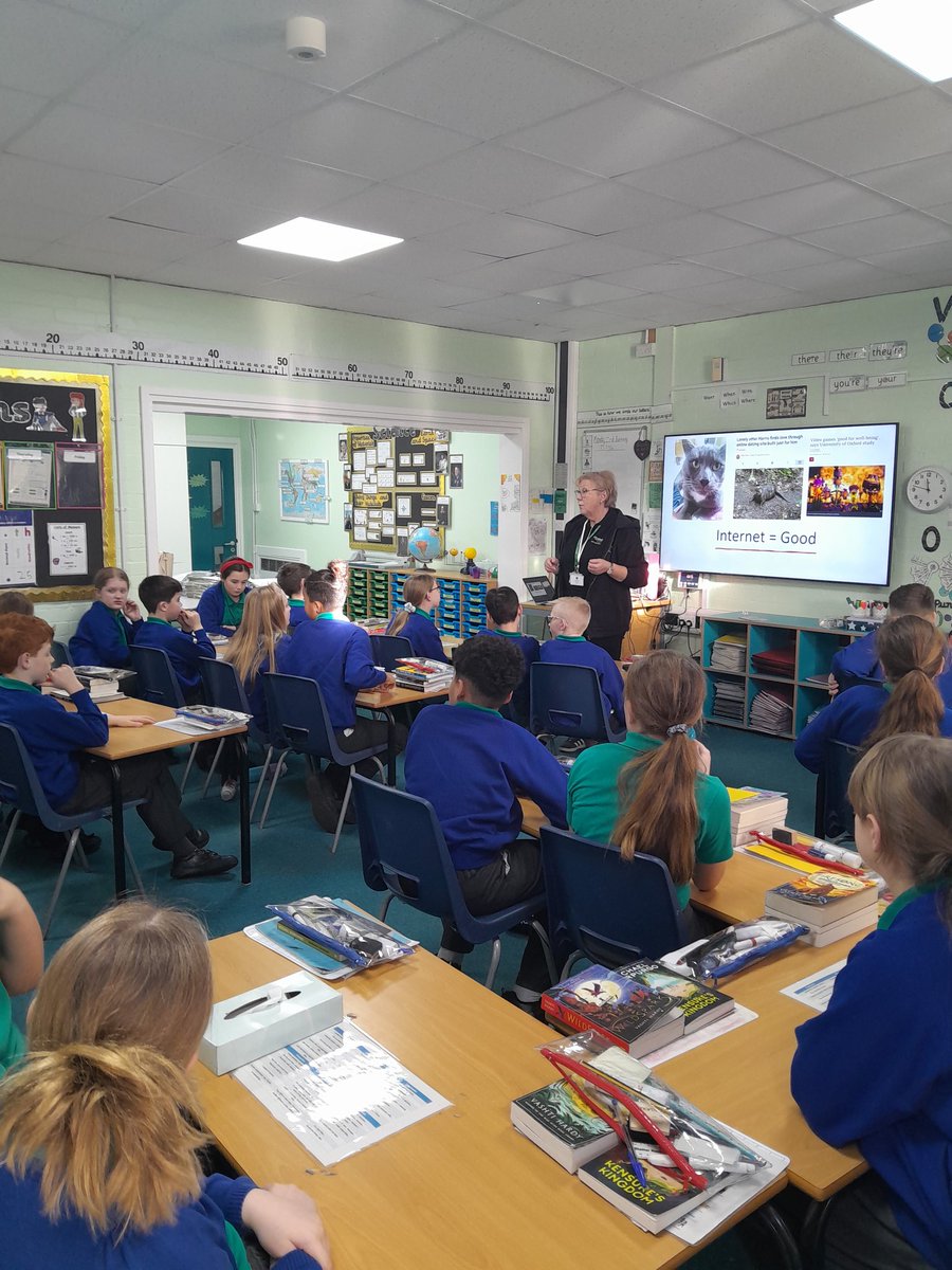 Thank you to Jan from the Lincolnshire Stay Safe Partnership for an excellent e-safety workshop for Year 5 #wisdom