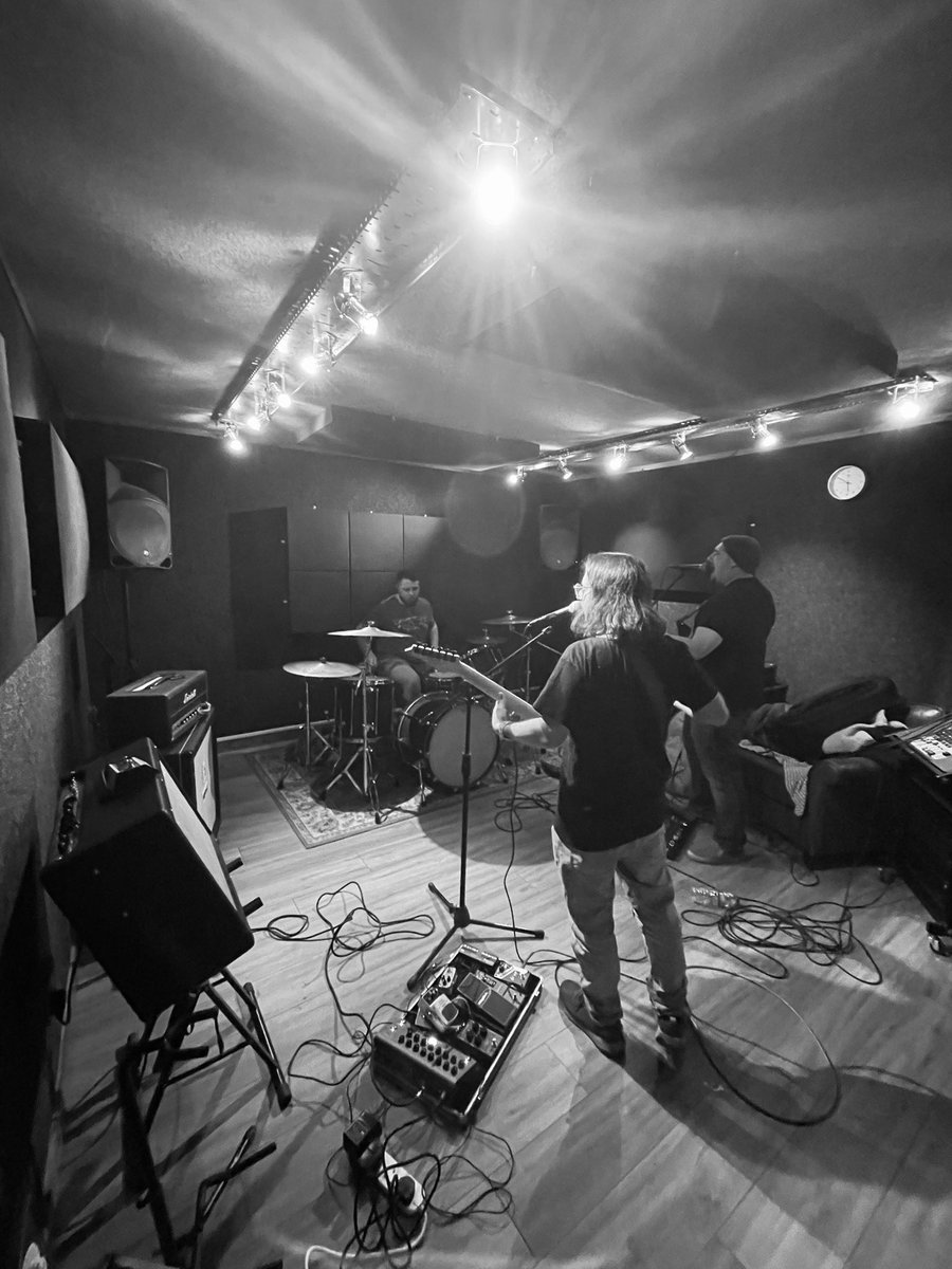 WeTheSun (@wethesunband) on Twitter photo Tearing up Hot Jam Studios ready for our upcoming release show THIS Friday (26/01) with <a href="/Upto11Events/">Up to 11 Events</a> and <a href="/TIWNmedia/">TIWN Media</a> ๐ธ
If you havenโt already, be sure to check out our EP or even better, get yourself some tickets to hear it live! ๐ค๐ผ Links in Bio Tearing up Hot Jam Studios ready for our upcoming release show THIS Friday (26/01) with <a href="/Upto11Events/">Up to 11 Events</a> and <a href="/TIWNmedia/">TIWN Media</a> ๐ธ
If you havenโt already, be sure to check out our EP or even better, get yourself some tickets to hear it live! ๐ค๐ผ Links in Bio