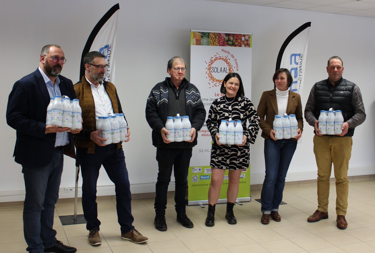 🥛 2️⃣9️⃣ 0️⃣0️⃣0️⃣ L de lait données ! 🌟

La Coopérative #laitnaa et @SOLAAL HdF s'unissent. 
29 000 L de lait ont été donnés par les #éleveurs laitiers à 6️⃣ associations du Nord et de l'Aisne.

Ensemble, ayons le reflexe SOLAAL ! 💙🤝 

#solidarité  #SOLAAL #paysdethierache #Aisne