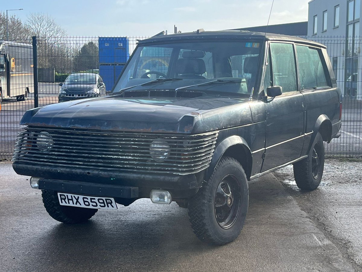 fredwoodd's tweet photo. Formerly owned by Peter Sellers, a running project Wood &amp; Pickett Sheer Rover. 

Arrived this morning @BonhamsCars 

One for you, @LUDENClassics  or @ListerLawrence ? https://t.co/72ylOlx62d