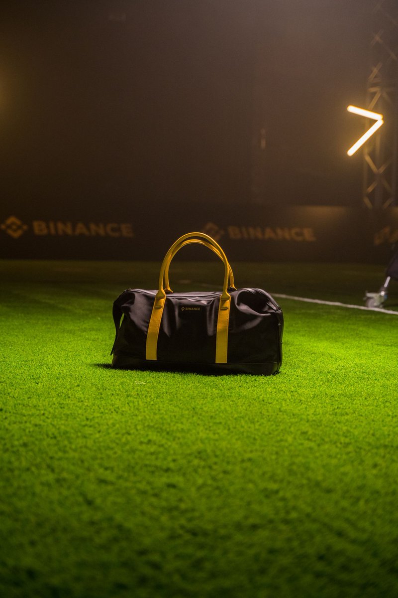 binance's tweet photo. We made history with @Cristiano Ronaldo recently.

Can’t wait to tell you all about it. https://t.co/hoaFaEPYLo