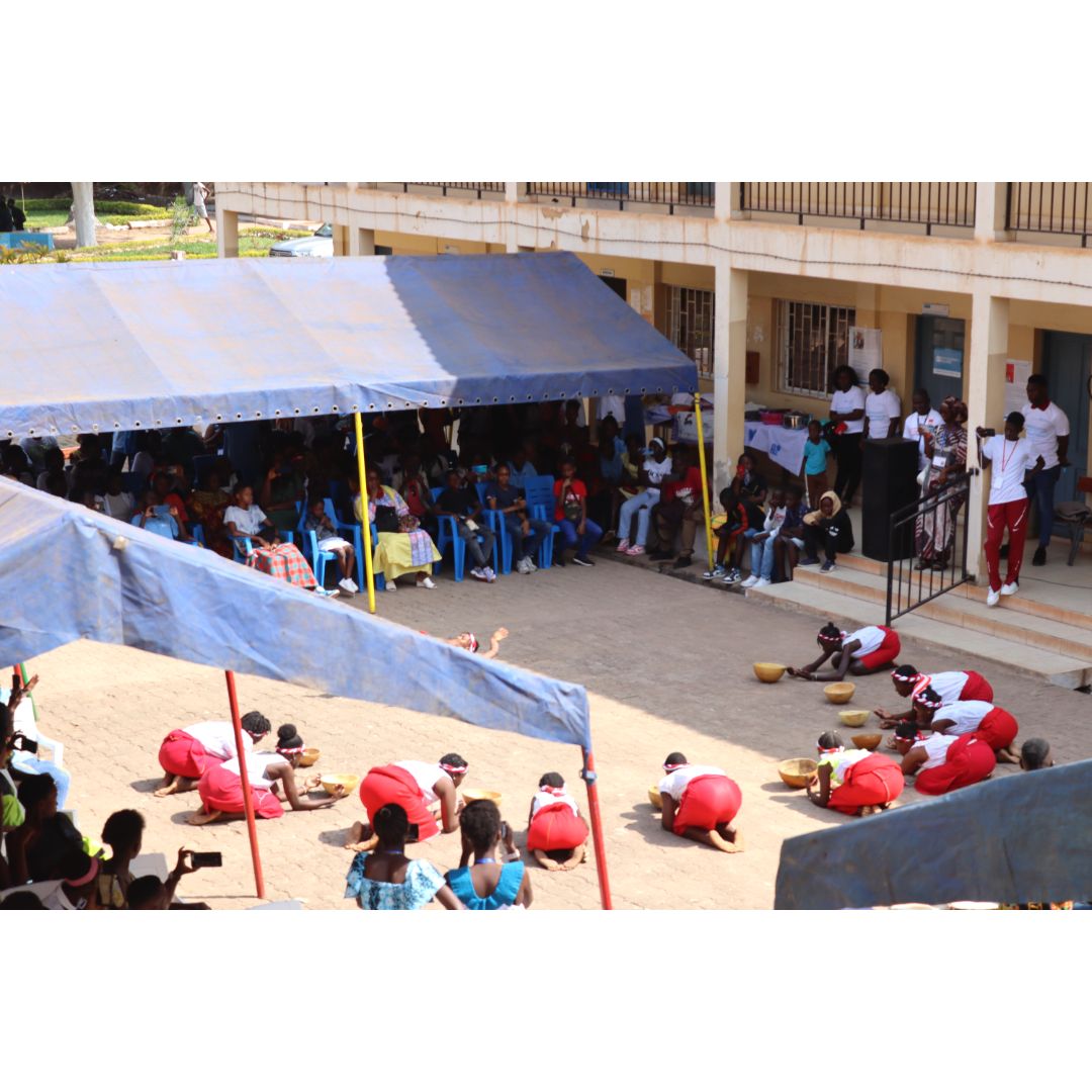 SOS_GUINEBISSAU's tweet photo. To commemorate the 20th of January, our talented students from the SOS High School organized an exhibition in honor of our great leader Amílcar Cabral, celebrating the history and culture of Guiné-Bissau. 
#vivacabral #culture #History 
@soscvWCNA https://t.co/JTftWbO1JA