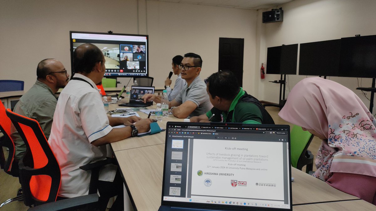 mistaaimanvevo's tweet photo. Turns out it's a mega big project. Bismillah はじめましょう! 💪🏾🥲🤞🏾 #FHAS #FP #TPU #UPM #MPOB #iDEC #HiroshimaUniversity #KyotoUniversity #JSPS https://t.co/M3Buec577g