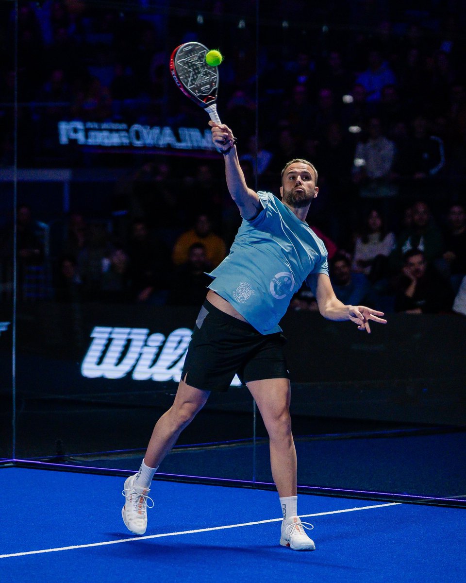 Felicitar a este tío grande ( no sólo de tamaño) ❤️❤️🎾!!!

Uno de los que más apoyo me da con mi cuenta y de los que seguro tendré poster en mi habitación con el proyecto que os tengo que, por fin, os puedo anunciar 🙄🙄

Grande <a href="/rafamendez_92/">Rafa Méndez</a> . 
Este 2024 es tuyo 🫂