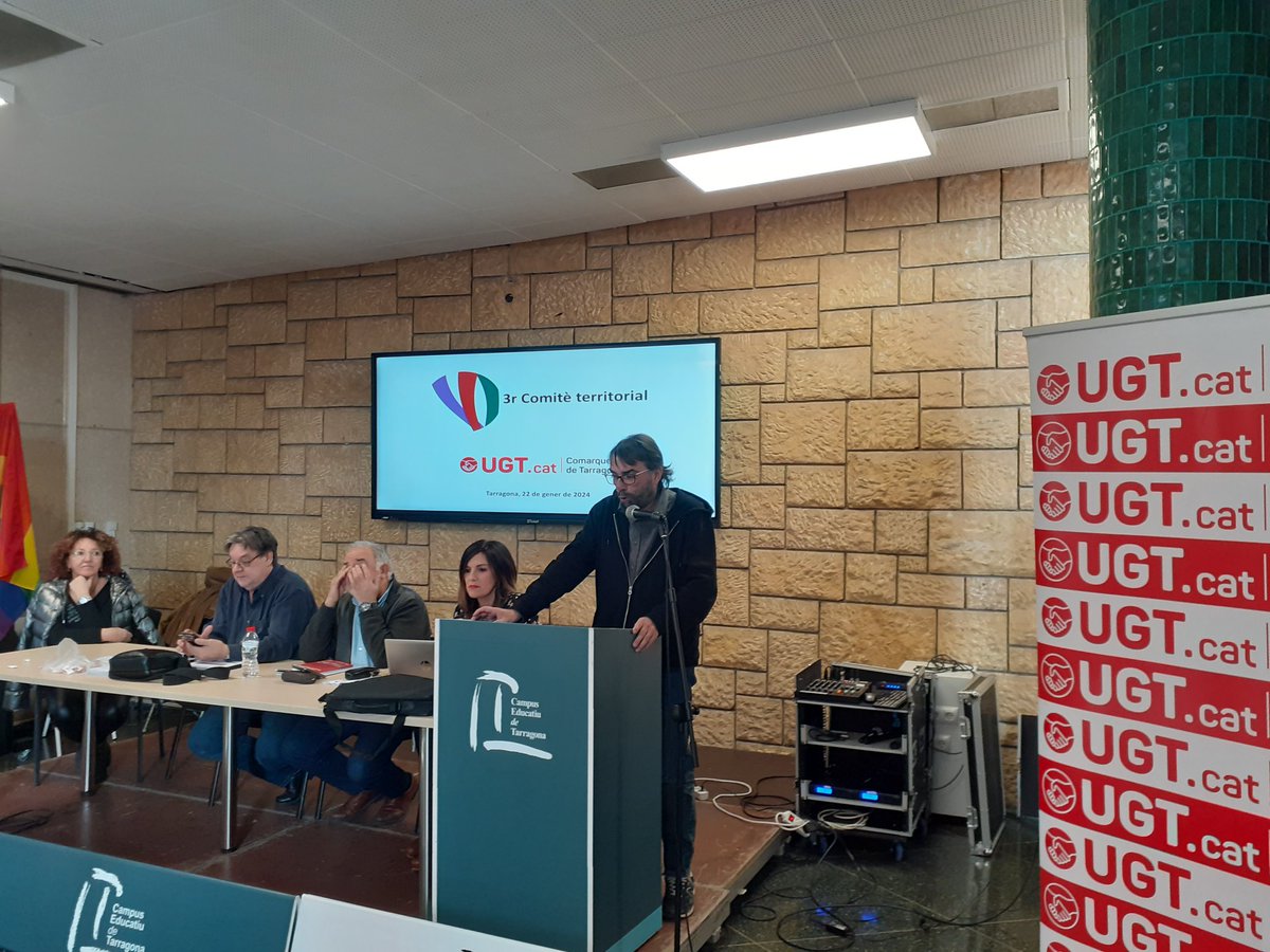 UGTTarragona's tweet photo. Camil Ros, Secretari general de la UGT de Catalunya, clausura el 3r Comitè de la UGT Tarragona https://t.co/aLtRSUwcjC