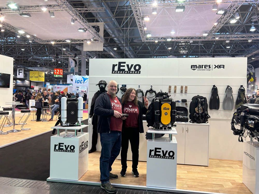 rEvoRebreathers's tweet photo. Well @nonstopboot #BOOT2024 is in full swing! It's always great seeing everyone at events like this. Thinking of joining the rEvolution? Pass by the stand for a chat 🤿 👌 https://t.co/zkxIScyDK8