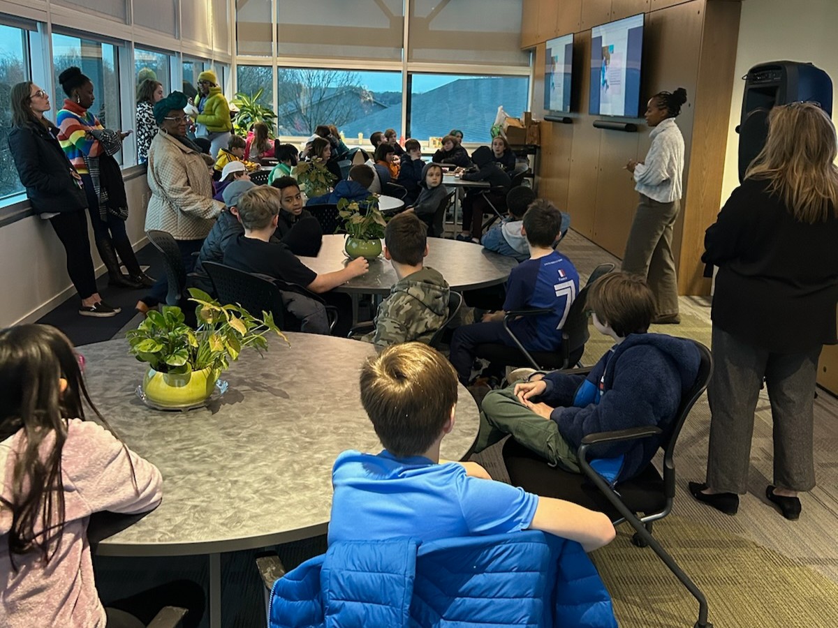 Helping Mamas Inc tweet media