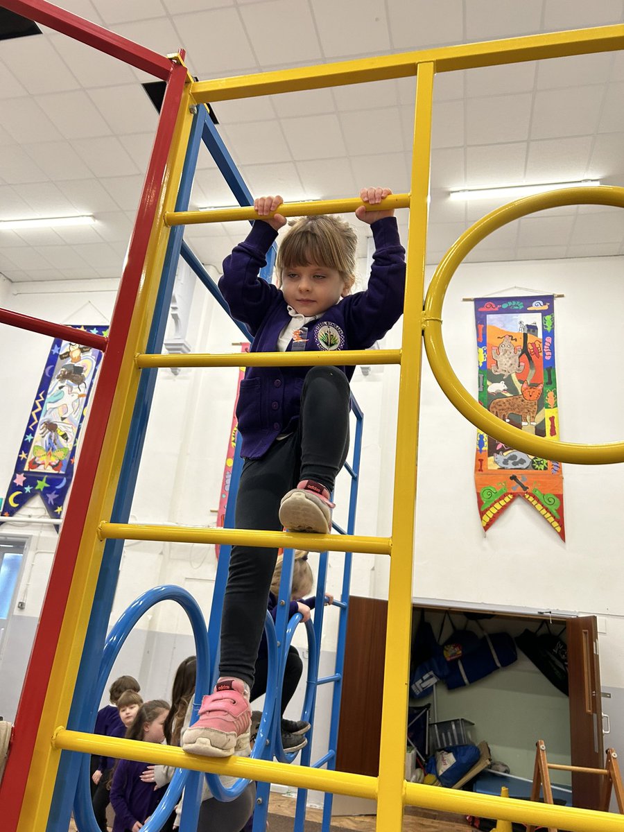 Dosbarth Derbyn tweet media