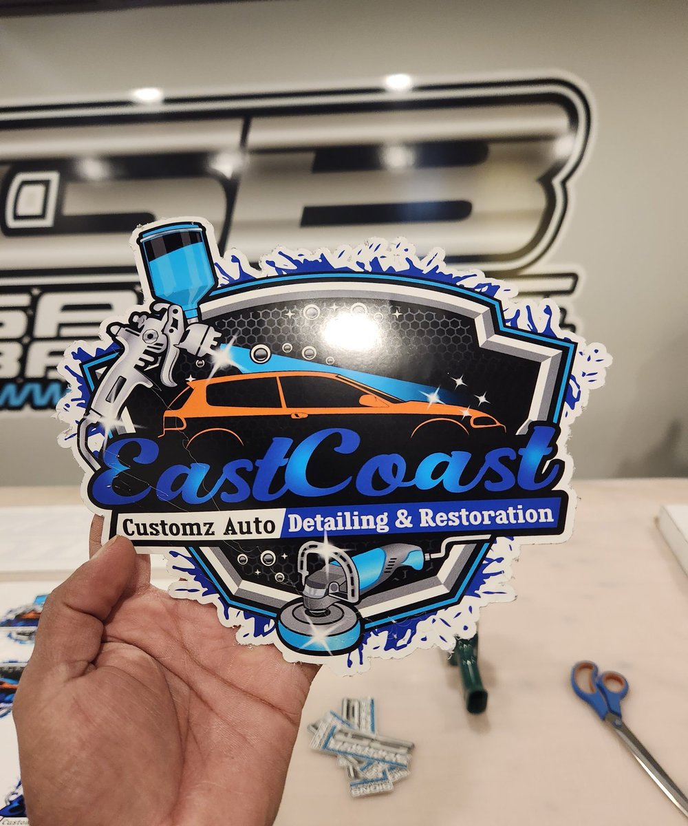 garagebanners's tweet photo. Custom made decals and All types of signage and graphics are available at Garage Banners inc Sign and graphics. Message or call us for a quote 506-449-2905 #signshop #wrapshop #trucklettering #vinylgraphics #carwraps #vinyllettering #truckgraphics #truckwrap #fredericton https://t.co/Slfuu0A0Re